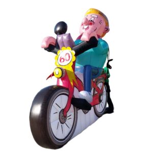 Man op E-bike